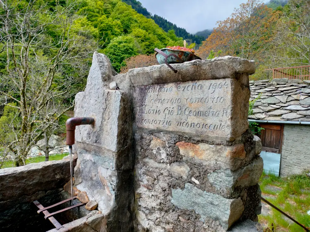 fontana piedicavallo valle cervo sui miei passi